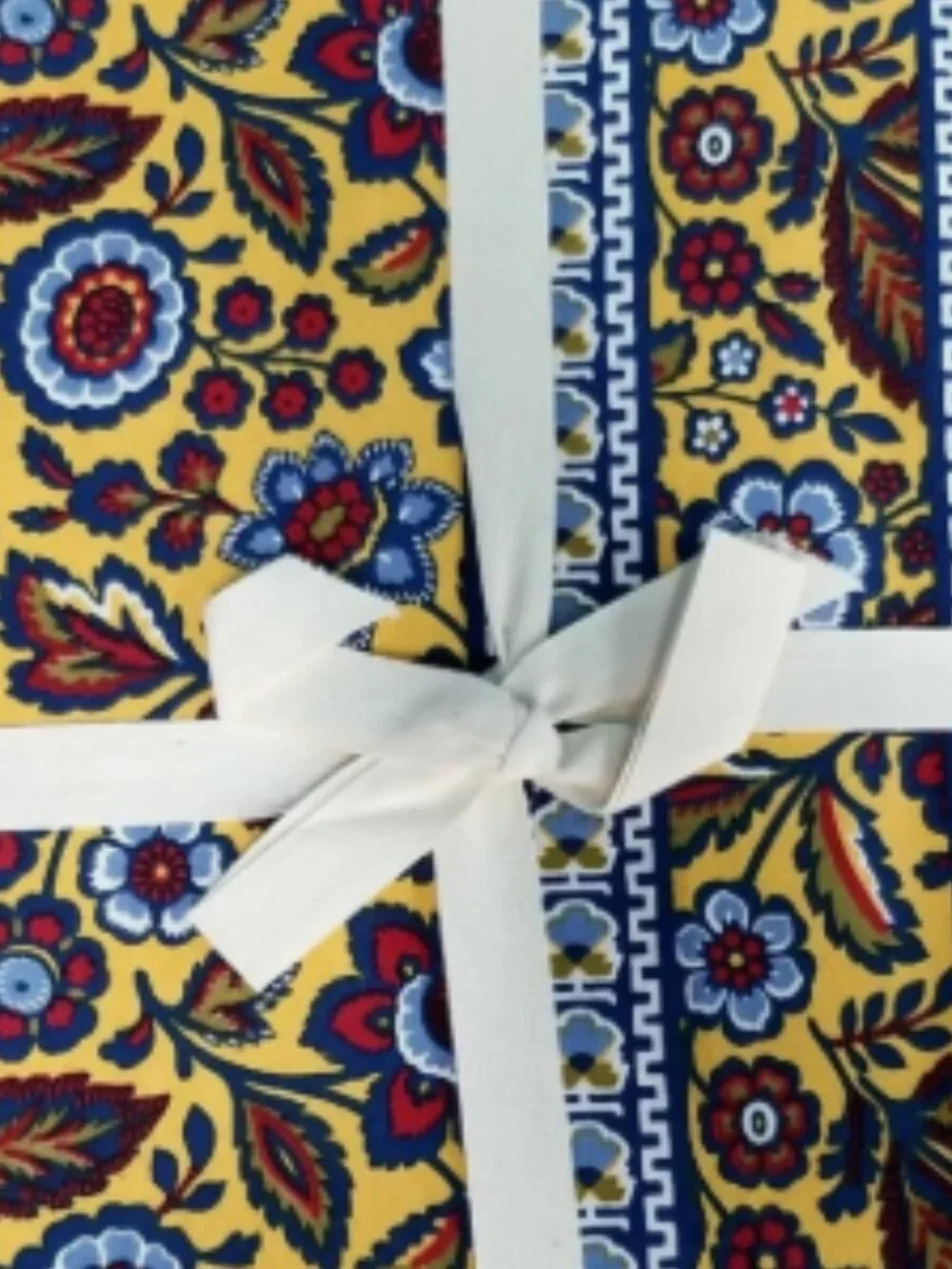 New! Williams-Sonoma Nappe Alsace Floral Print Tablecloth 100% Cotton 70x108